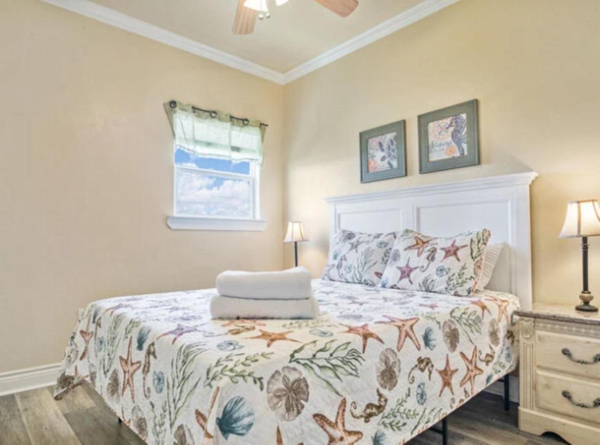 Fancy Nancy 2 Min Walk To Beach, Lyft, Pet-Friendly Bolivar Peninsula Екстер'єр фото